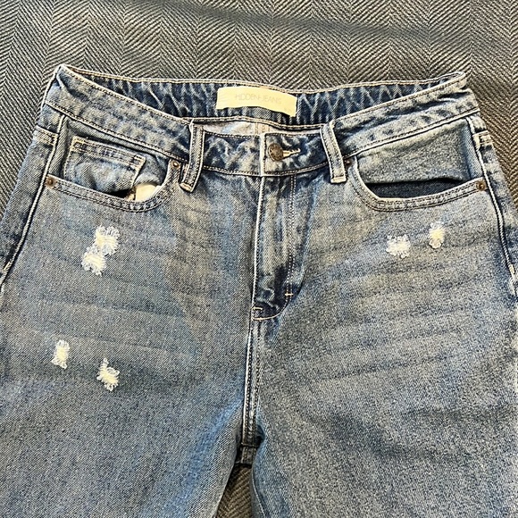 Hidden Jeans Two tone cropped denim jeans with fringe - Picture 2 of 5